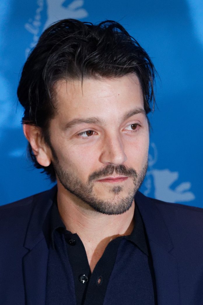 960px-Diego_Luna_Berlinale_2017