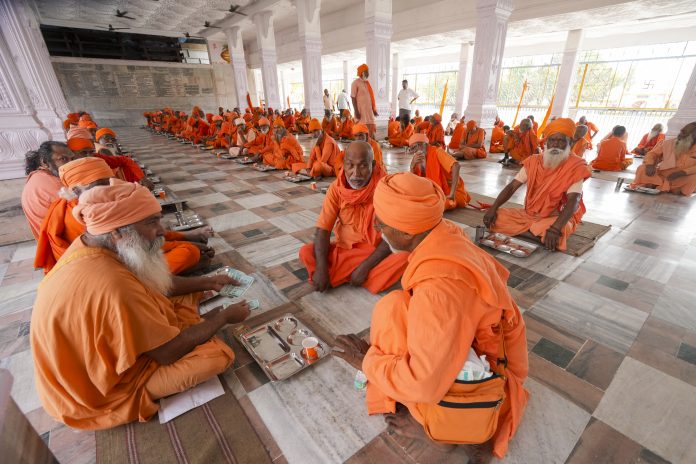 Standalone: Devotees at Haridwar ashram
