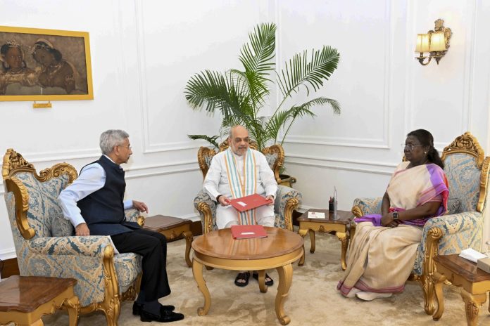 Amit Shah, S Jaishankar meet prez Murmu
