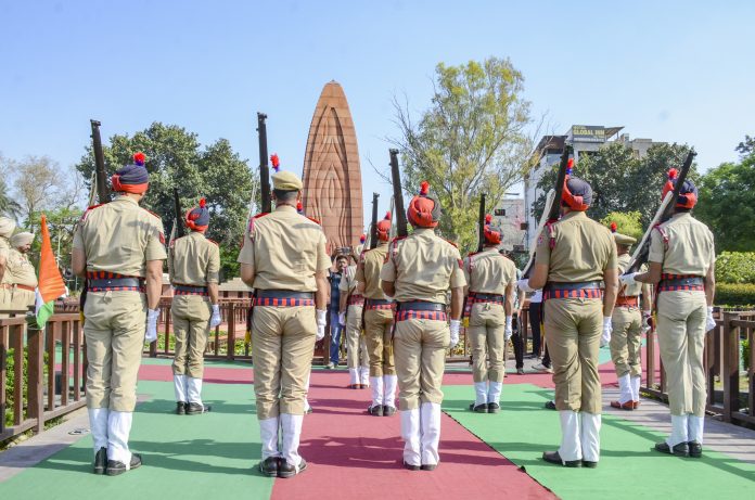 Tribute to Jallianwala Bagh massacre victims in Amritsar