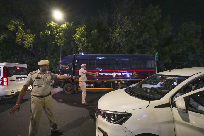 26/11 Mumbai attacks accused Tahawwur Hussain Rana brought to Delhi court