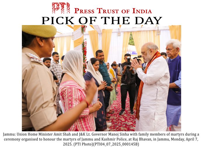 Amit Shah honours J&K police martyrs