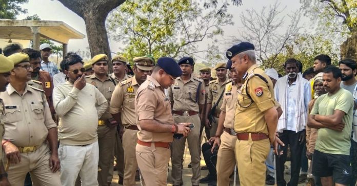 3 members of same family shot dead in UP's Fatehpur