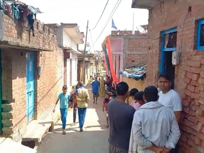 3 killed as dumper hits bike in UP's Hamirpur