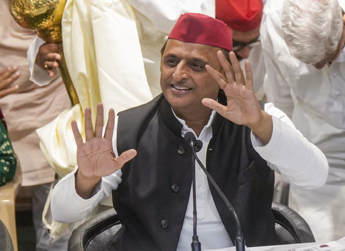 Akhilesh Yadav PC