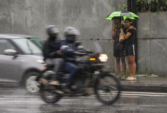 Weather: Rain in Bengaluru