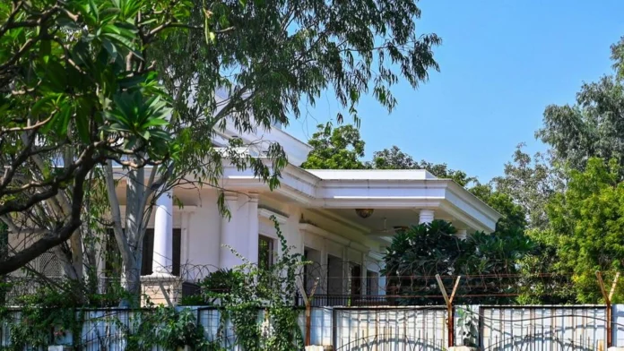 The-6--Flag-Staff-Road-bungalow-that-Arvind-Kejriw_1739211292687