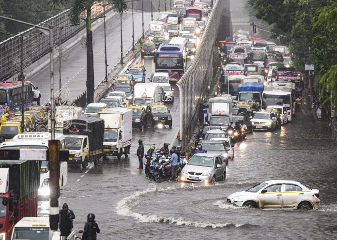 Weather: Rain in Mumbai