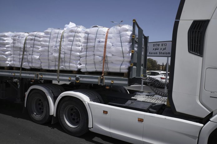 Truck loaded with humanitarian aid for the Gaza Strip