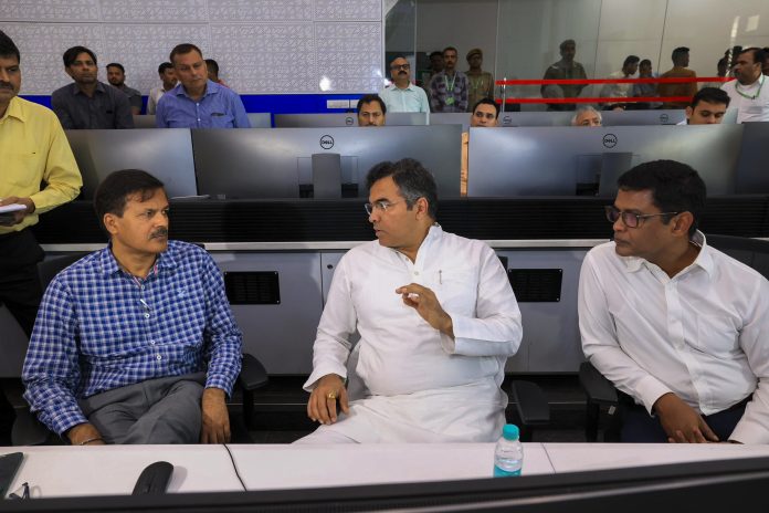 Parvesh Verma inspects NDMC control room