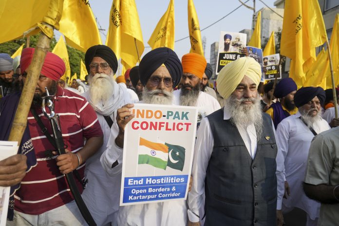 Dal Khalsa activists protest on the eve of anniversary of Operation Blue Star in Amritsar