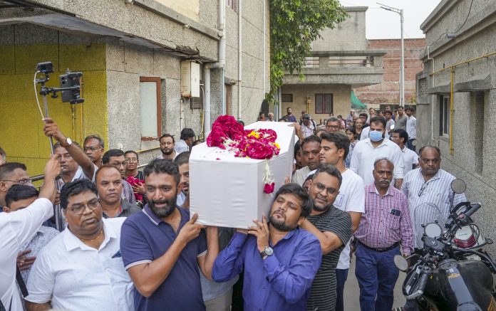 અમદાવાદ પ્લેન ક્રેશ