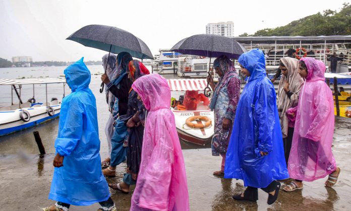 Monsoon conditions intensify in Kochi