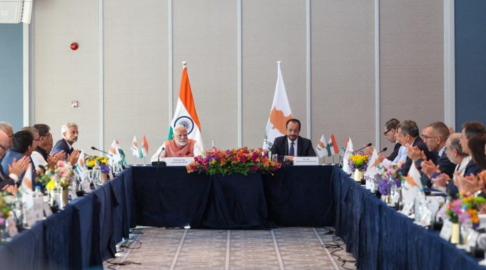 PM Modi participates in business meeting