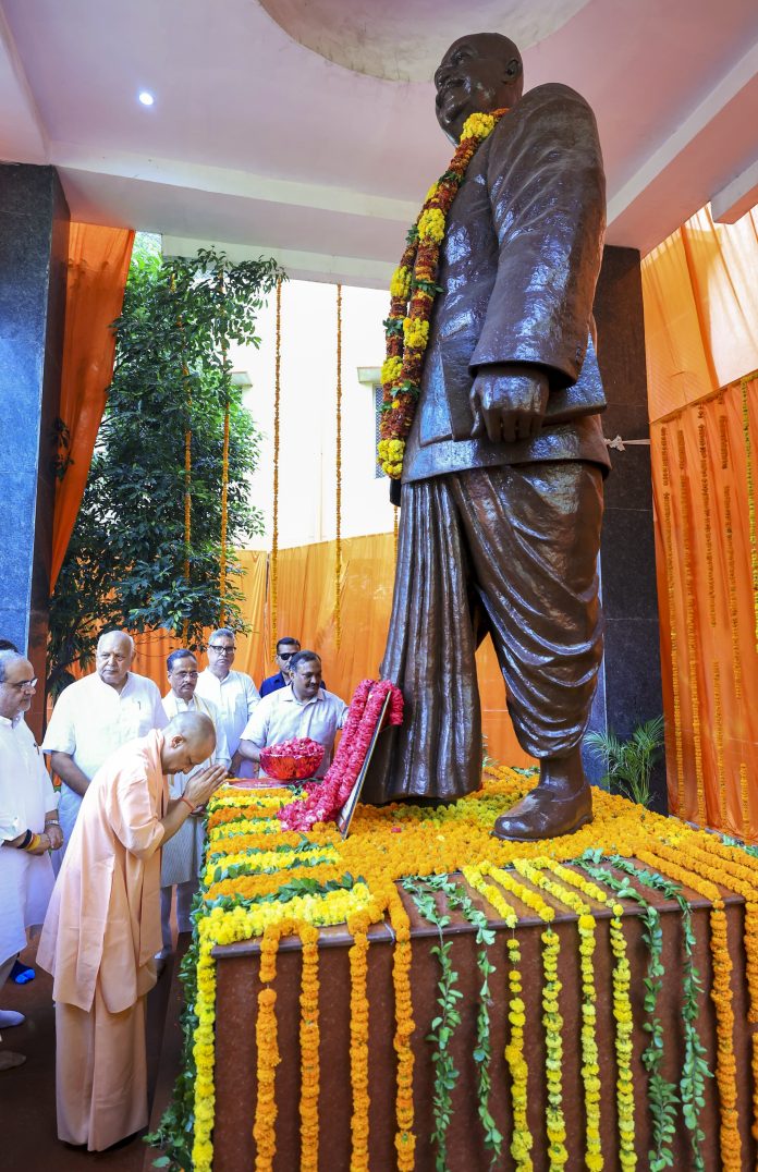Tribute to Syama Prasad Mookerjee