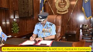 दीक्षित