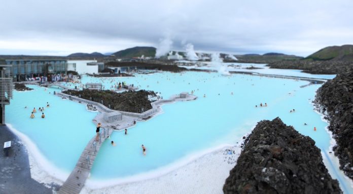 BlueLagoon_overview_Iceland-1024x562