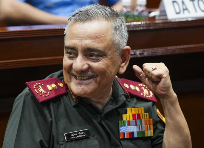 DPhAqVkg-breaking_news-768x555