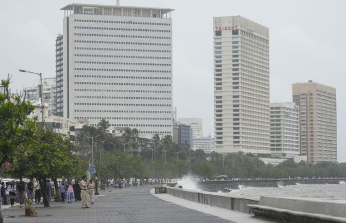 M0HDk8JG-breaking_news-768x496