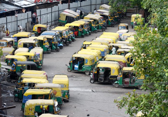 Auto and e-rickshaw drivers protest in Patna