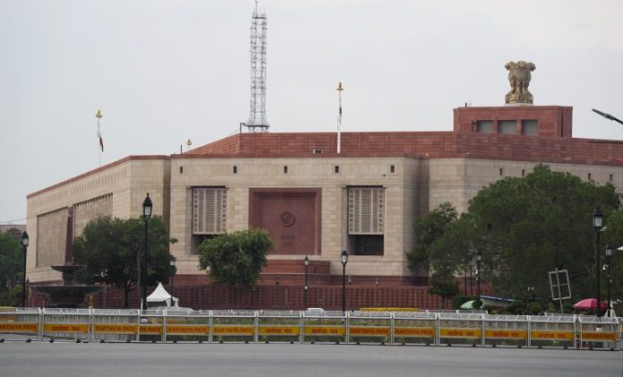 iJtPMaQx-breaking_news-768x465