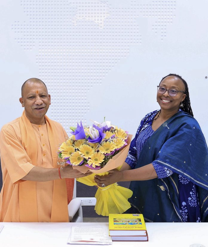 iPyTUqC8-breaking_news-696x828