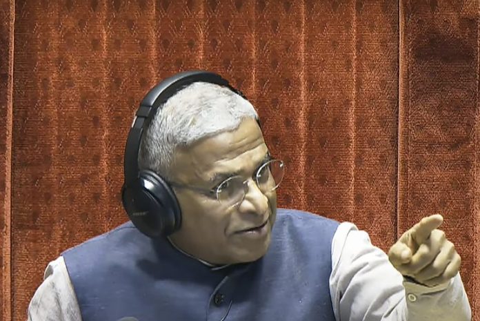 moNfYDPu-breaking_news-768x513