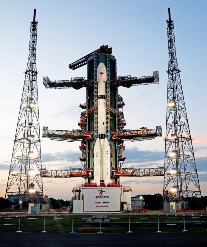 BosFQNhq-breaking_news-696x830 (1)