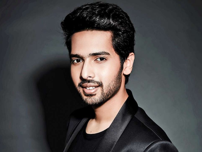 Armaan Malik.jpg