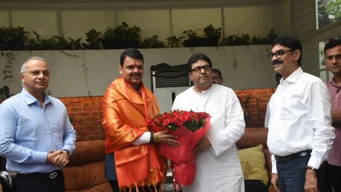 raj thackreyy & cm f davis meets.webp