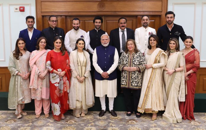 The_Prime_Minister,_Shri_Narendra_Modi_meeting_with_Kapoor_family_at_his_residence,_in_New_Delhi_on_December_11,_2024.jpg