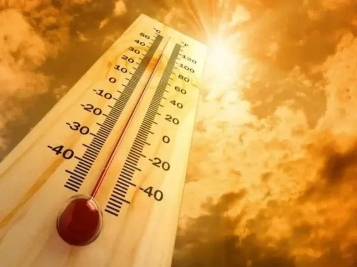 heatwave-scorches-jharkhand-seven-districts-record-temperatures-over-40-degrees-c.webp