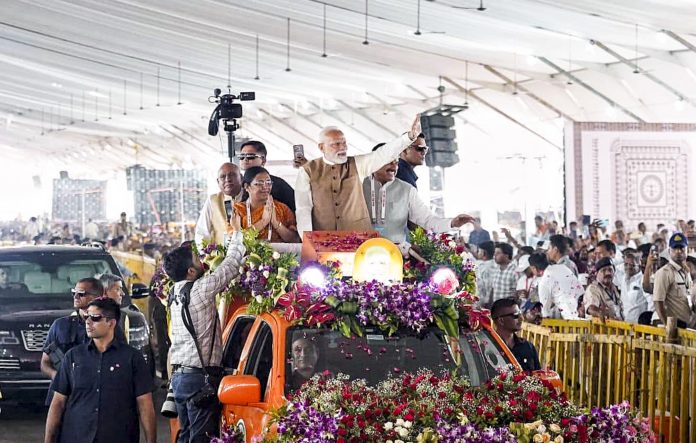 PM Modi in MP's Dhar district