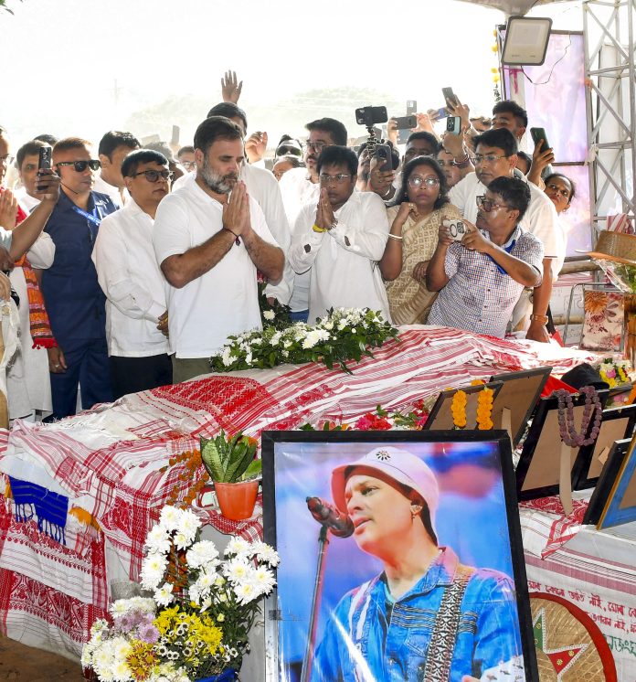 LoP Rahul Gandhi pays tribute to late singer Zubeen Garg in Guwahati