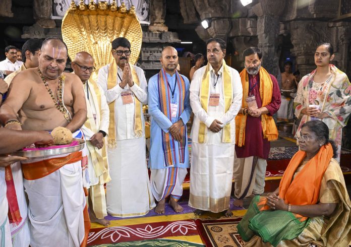 President Droupadi Murmu at Venkateswara Swamy Temple