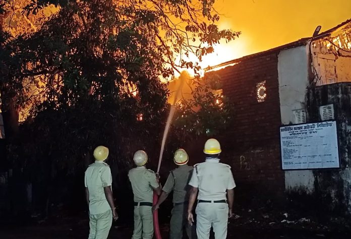 Fire breaks out at factory in WB's Howrah
