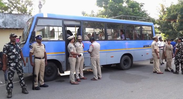Maoists arrested from Eluru and New Auto Nagar