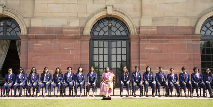 President Murmu meets women's cricket team