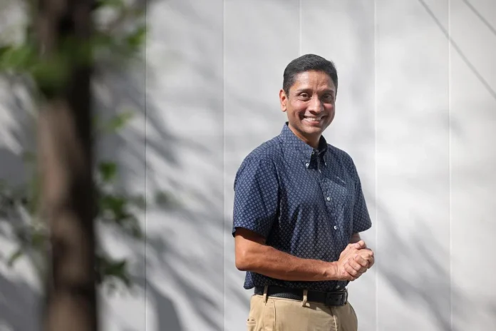 Dinesh Vasu Dash, Minister of State in the Ministries of Culture