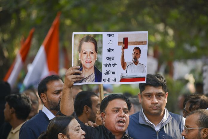 Congress leaders protest in Delhi