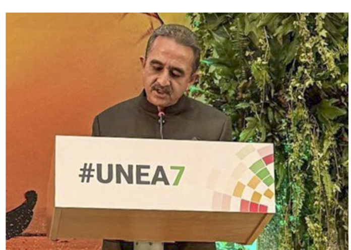 **EDS: THIRD PARTY IMAGE** In this image posted on Dec. 11, 2025, Minister of State Kirti Vardhan Singh speaks during the seventh session of the United Nations Environment Assembly (UNEA-7), in New Delhi. (@KVSinghMPGonda/X via PTI Photo) (PTI12_11_2025_000533B)
