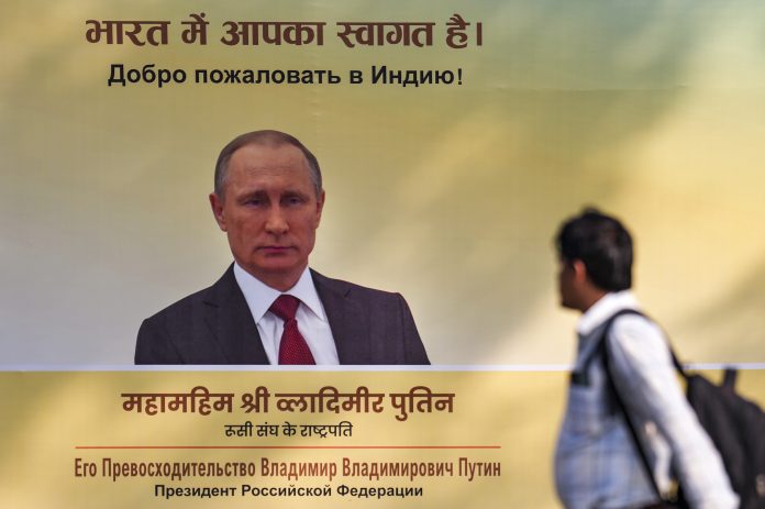 Hoarding of Putin in New Delhi