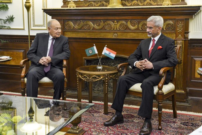 EAM meets Arab League Secretary General