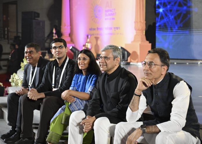 Ashwini Vaishnaw at Global Innovation Awards ceremony