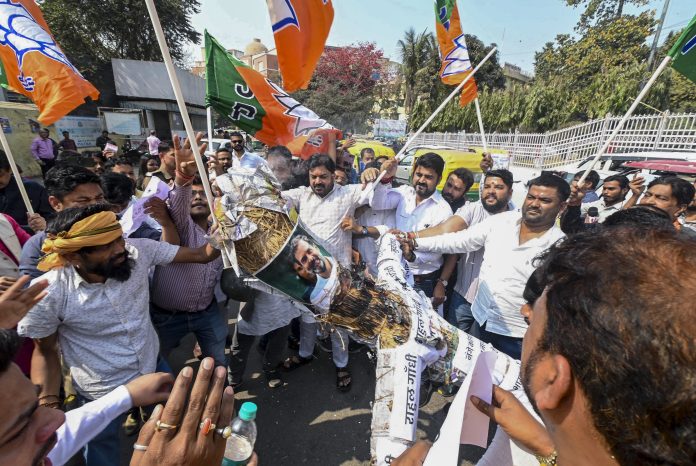 BJYM activists protest in Patna