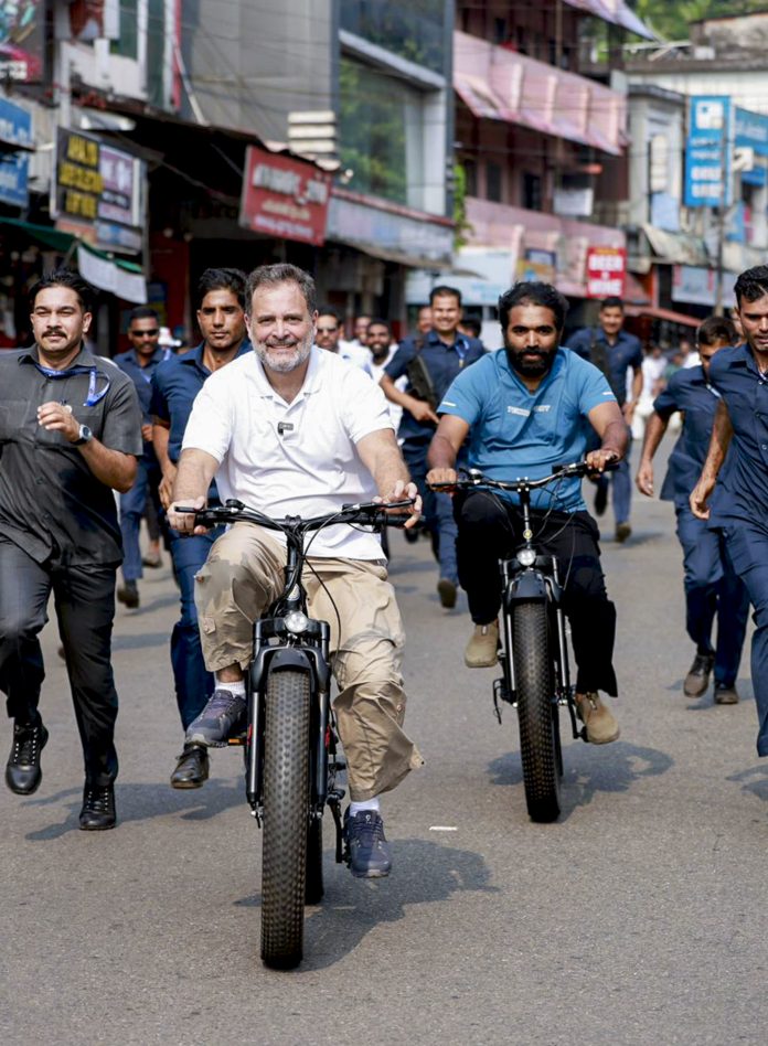 Kerala polls: Rahul Gandhi campaigns in Kottayam