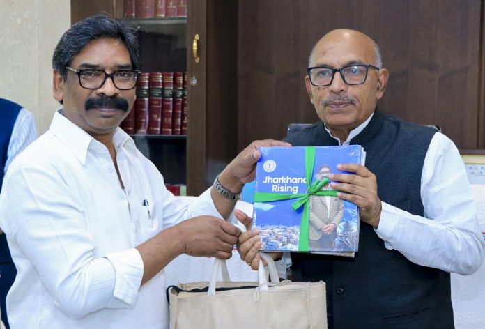 Hemant Soren meets Rabindra Nath Mahato