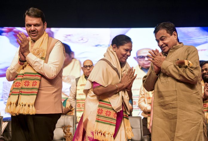 Mayatai Ivnate's felicitation ceremony in Nagpur