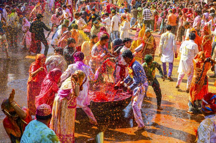Kodamar Holi in Rajasthan's Beawar