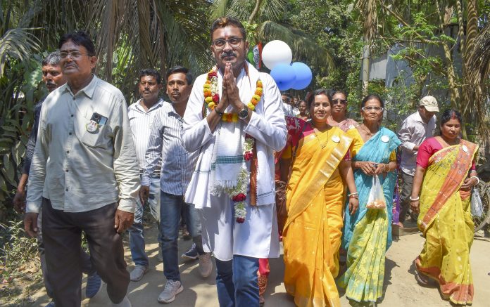 WB polls: Avinabha Bhattacharya campaigns